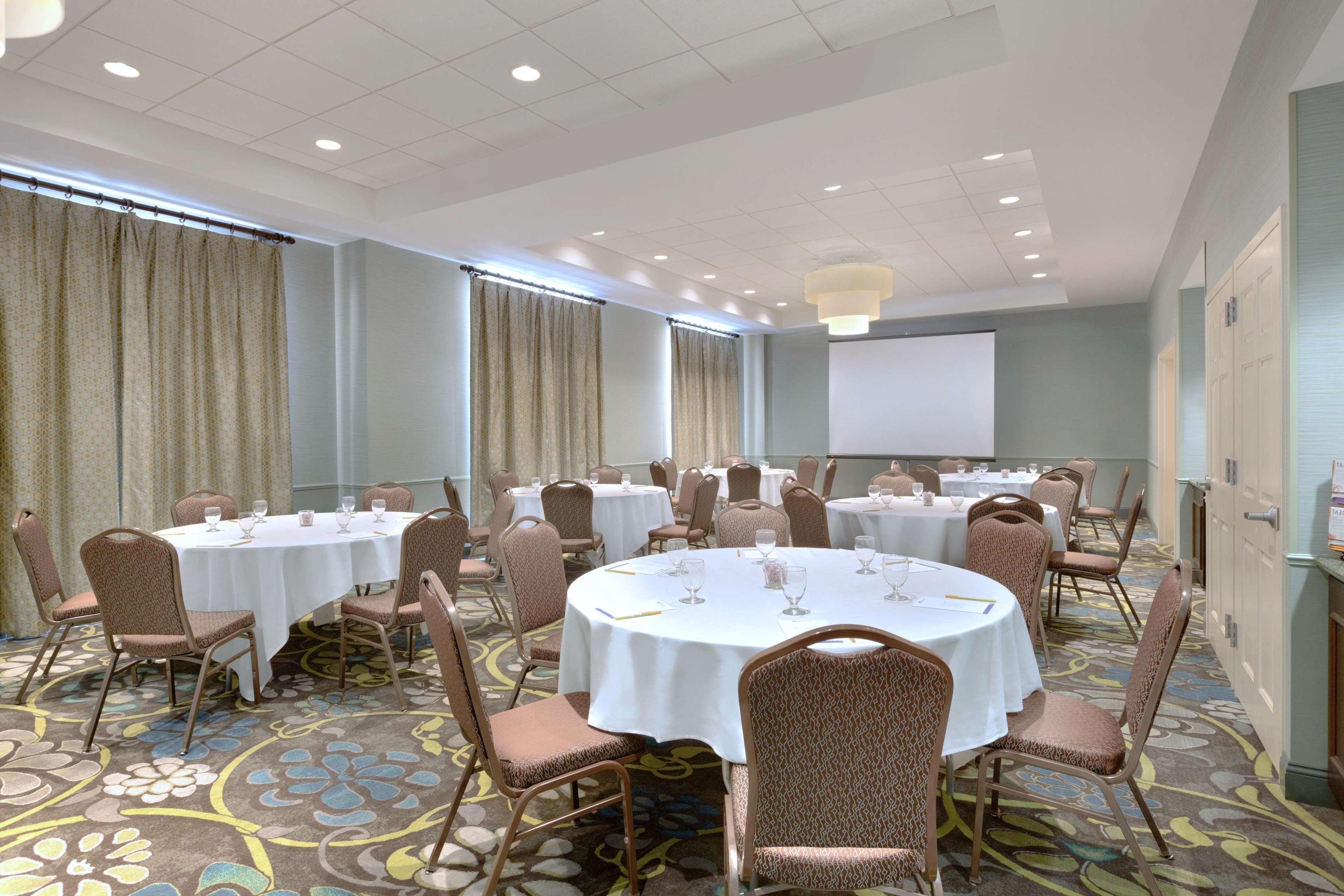 Hilton Garden Inn Вустер Екстер'єр фото