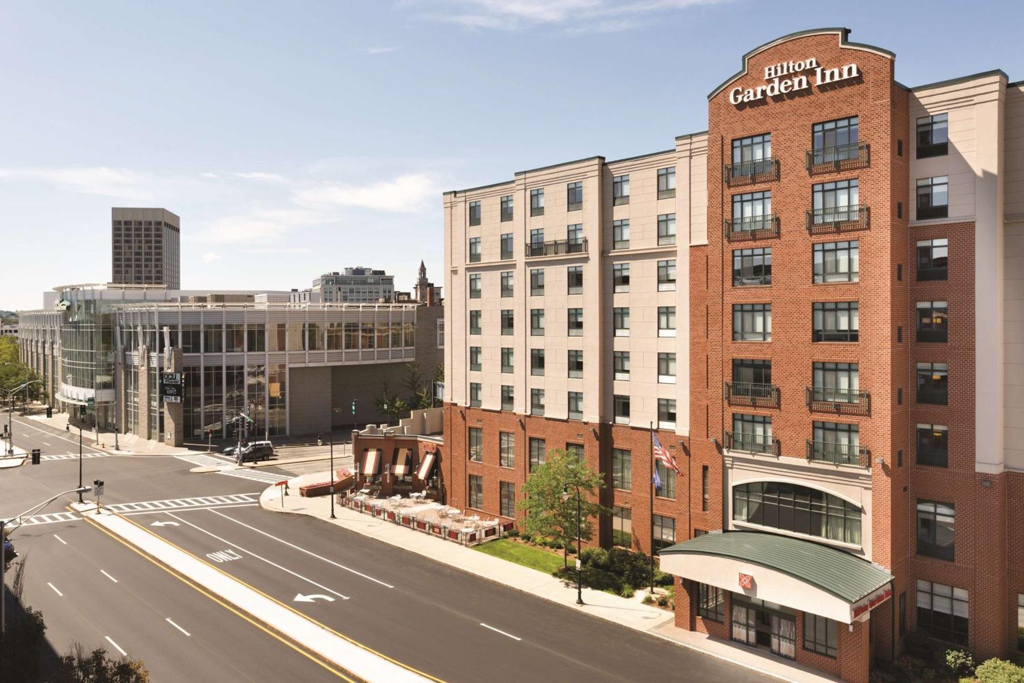 Hilton Garden Inn Вустер Екстер'єр фото